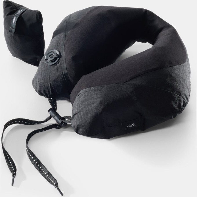 Подушка для путешествий MATADOR Blackout Travel Pillow Черная () MATNP001BK
